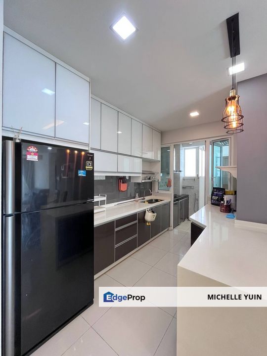 Scenaria condo North Kiara corner lot Segambut Dalam 3+1rooms 2baths Desa Sri Hartamas 2carparks Mont Kiara ready now Pelangi facing east Park city , Kuala Lumpur, Segambut