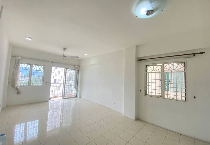 Medan Putra Condominium