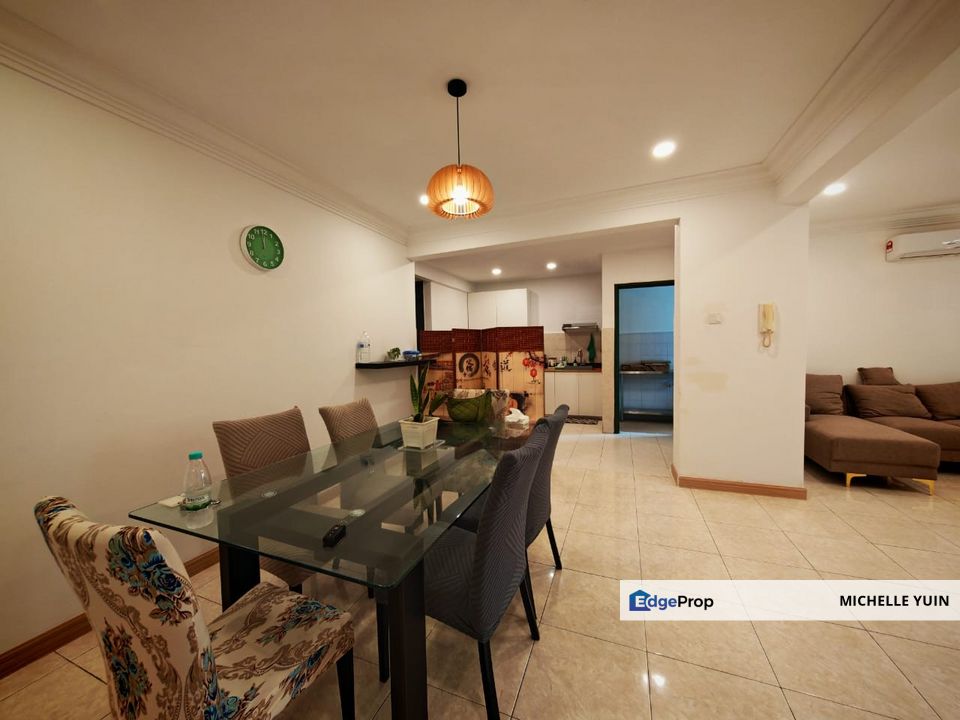 Casa Tropicana condominium Damansara Indah almost fully furnished Bukit Utama 3+1 room Mayang Emas 3baths Sunway Giza 3carpark Surian no balcony Nexis, Selangor, Tropicana