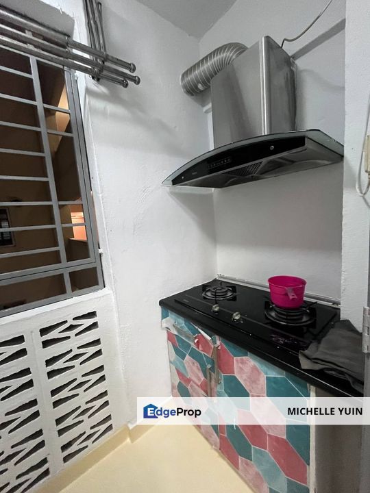 Anggun Puri condo Dutamas Raya partial furnished Segambut Dalam 3R2B Desa Sri Hartamas 1carpark Duta actual photo North Kiara gas stove French school, Kuala Lumpur, Dutamas