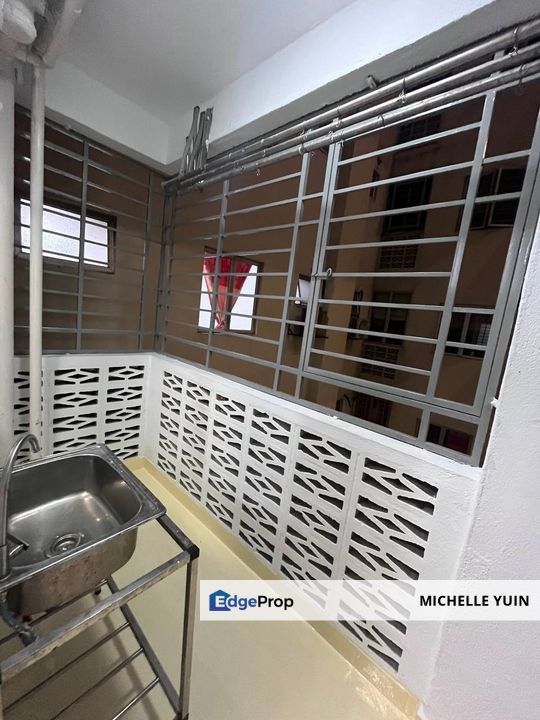 Anggun Puri condo Dutamas Raya partial furnished Segambut Dalam 3R2B Desa Sri Hartamas 1carpark Duta actual photo North Kiara gas stove French school, Kuala Lumpur, Dutamas