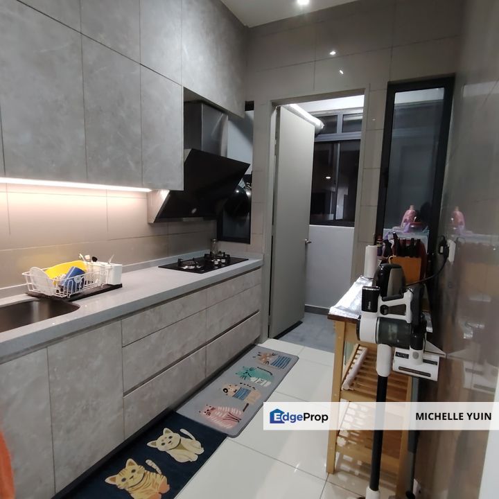 Legend Heights condo Taman Sri Segambut originally 4rooms converted into 3rooms Udang Siar 2baths 2carparks Kepong Baru high floor North Kiara few uni, Kuala Lumpur, Segambut