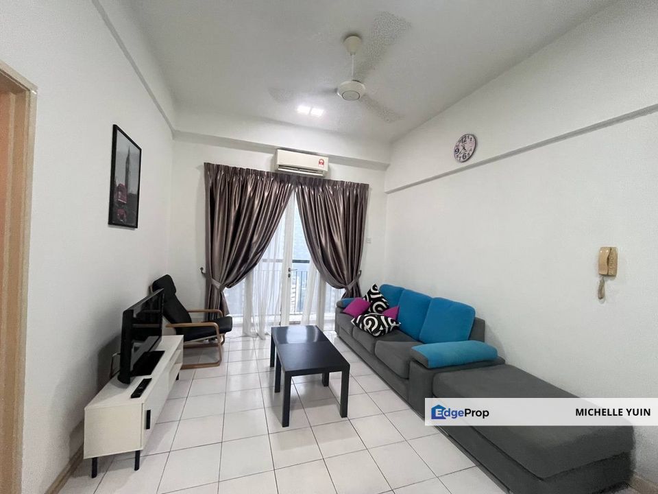 Seri Bukit Ceylon condo walk to MRT Bukit Bintang low density Monorail Raja Chulan with pool gym Changkat Street 1R1B 1carpark Pavillion ready now , Kuala Lumpur, Bukit Bintang