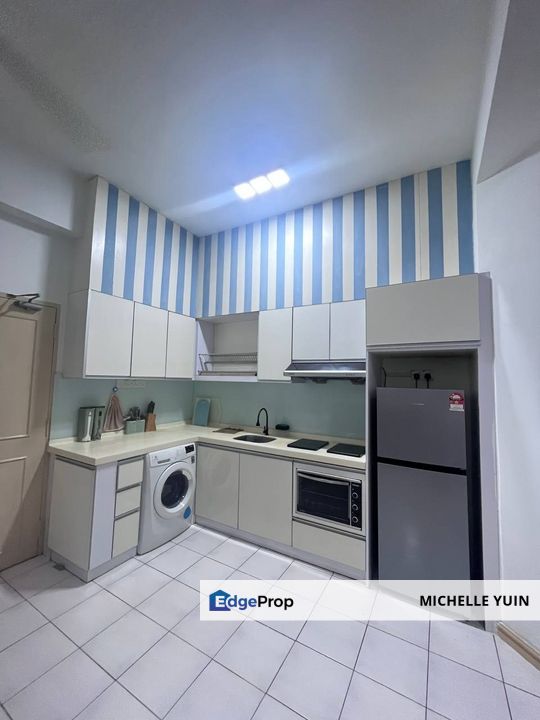 Seri Bukit Ceylon condo walk to MRT Bukit Bintang low density Monorail Raja Chulan with pool gym Changkat Street 1R1B 1carpark Pavillion ready now , Kuala Lumpur, Bukit Bintang