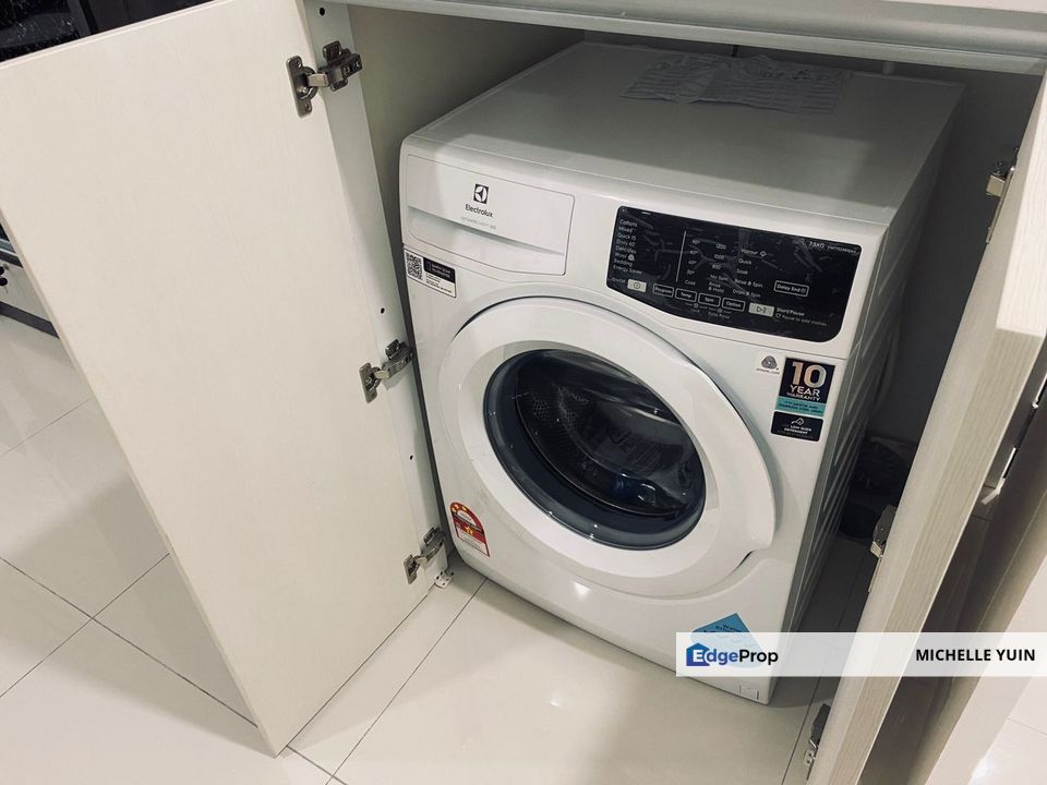 Chambers Residence KLCC condo fully furnished Kamar Putra dual key walk to LRT PWTC actual photo Sunway Putra ready now Sultan Ismail shared entrance , Kuala Lumpur, KL City