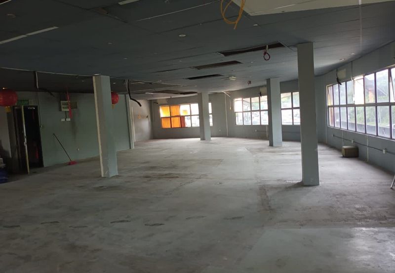 Pusat Perdagangan Seri Kembangan