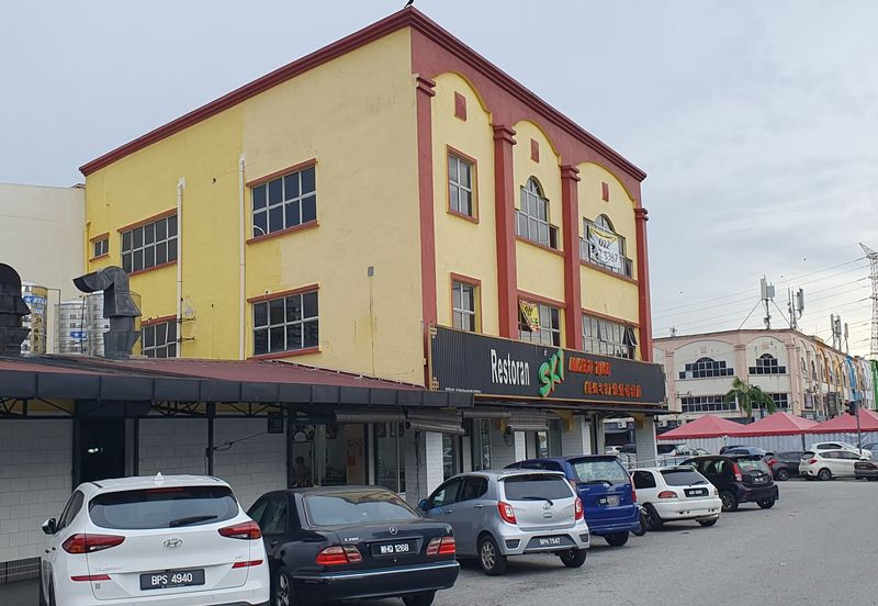 Pusat Perdagangan Seri Kembangan