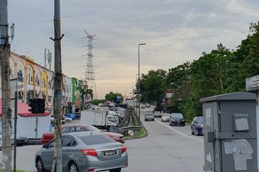 Pusat Perdagangan Seri Kembangan