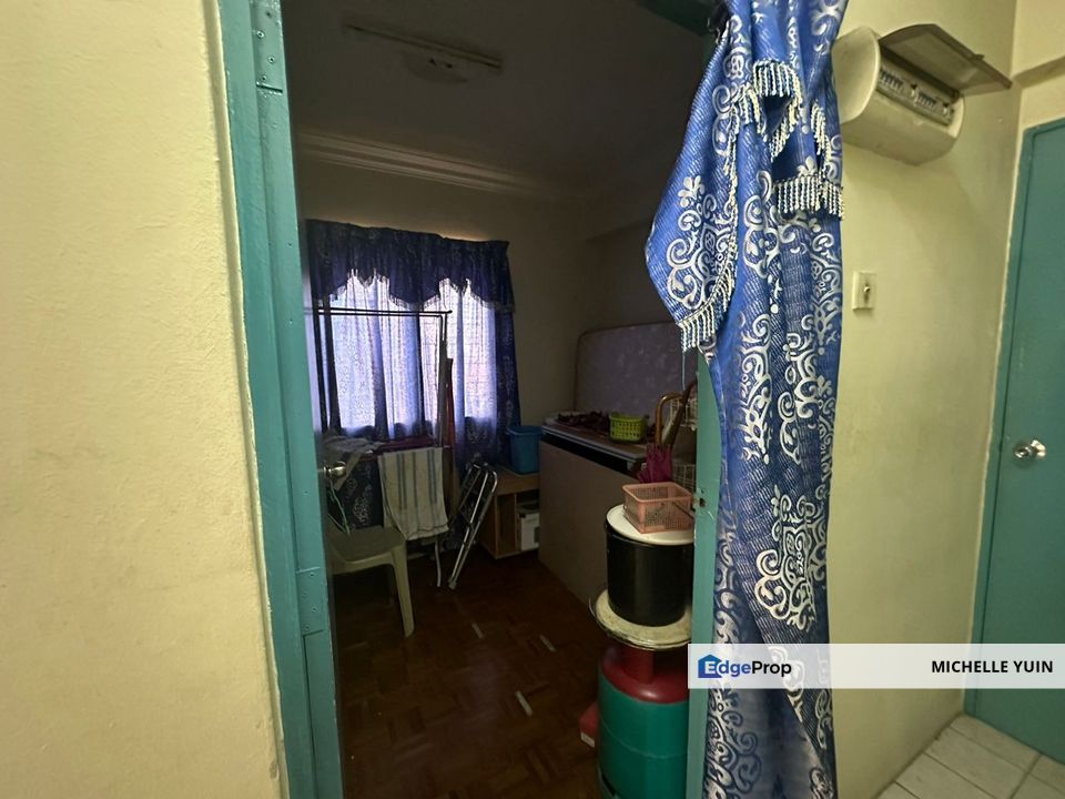 Apartment Permai Damansara Damai 3rd floor use staircase non bumi low downpayment 3r2b 1cp low cost, Selangor, Damansara Damai