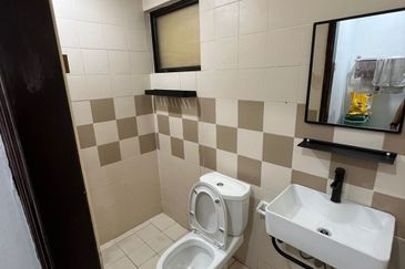 Royal Domain Sri Putramas II