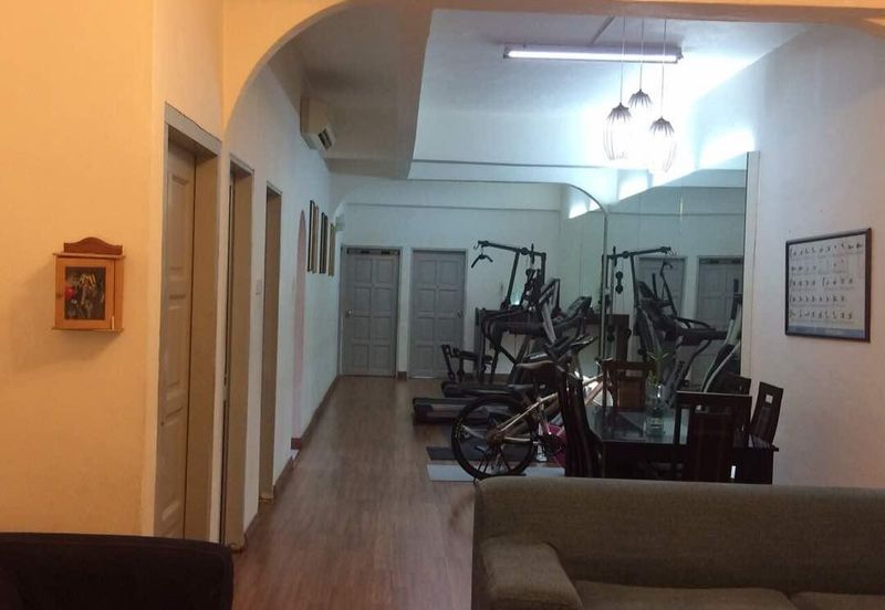 Jalan Pahang Setapak 4storeys shop office freehold corner lot staircase only renovated floor 3phase electric frontage road facing main road high expos