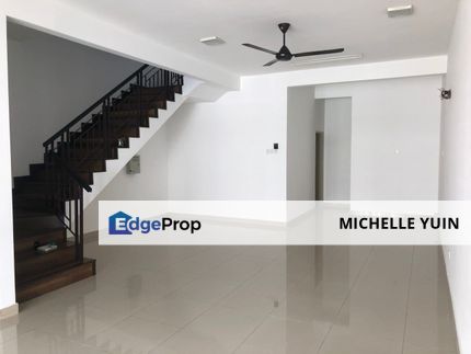 Bandar Bukit Raja Cogan Klang Double storey terrace intermediate 4r3b freehold intermediate gated guarded , Selangor, Klang
