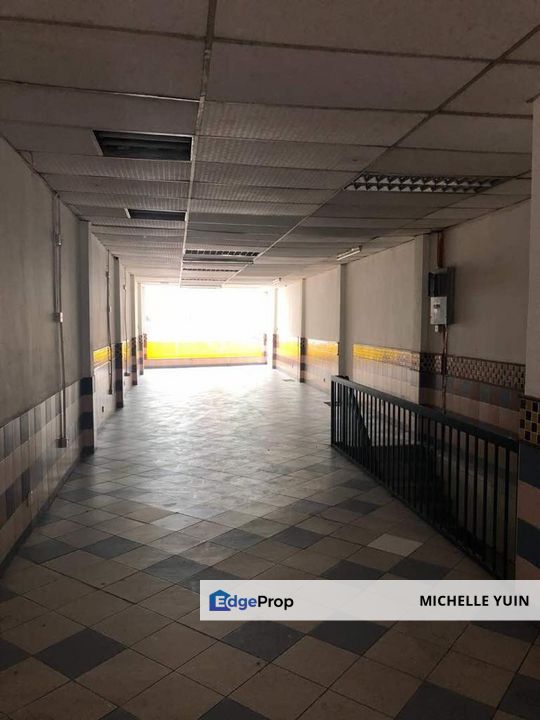 Ground + 1st floor shop office Pudu opposite UTC vacant ready now City Centre , Kuala Lumpur, Pudu