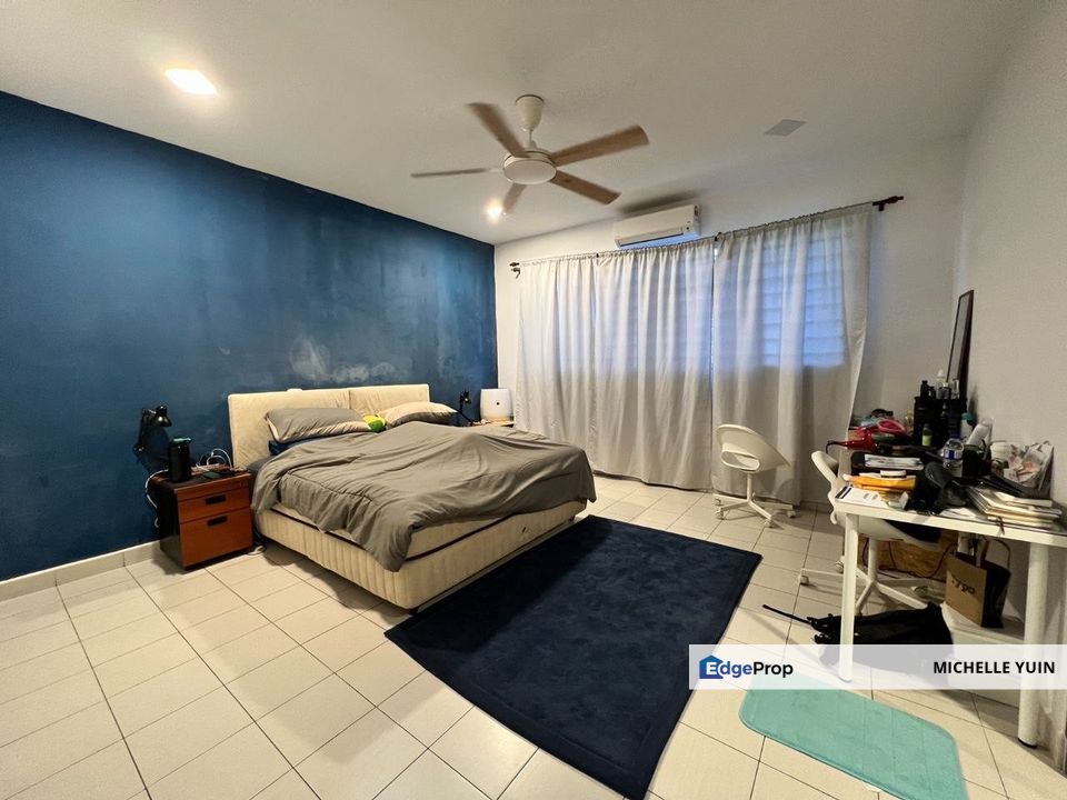 Double storey terrace landed house Taman Puchong Prima 4r3b Putra Height strata title Impiana Bayu non bumi Sri Aman, Selangor, Puchong