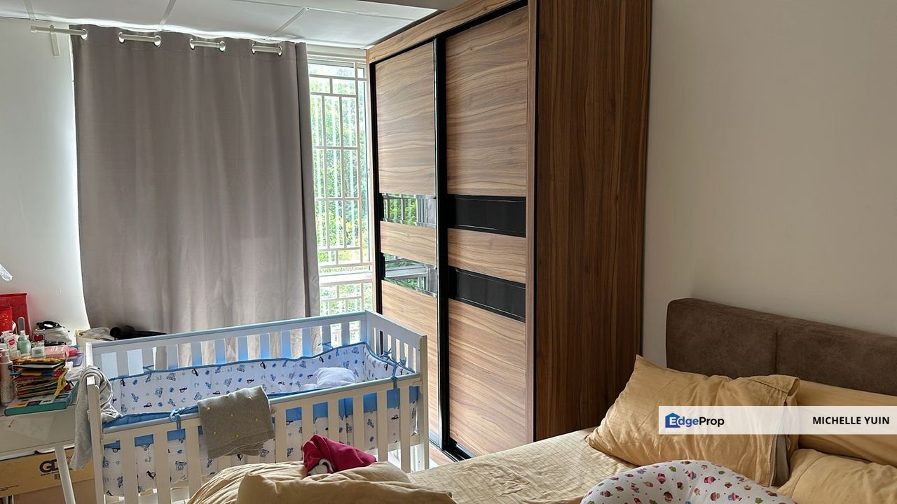 Radius Residence Selayang Heights middle floor 3rooms 2baths Batu Caves 1carpark Amansiara Prima Selayang Baru non bumi Mutiara Templer, Selangor, Selayang