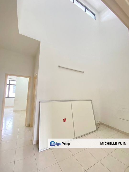 M Residence 2 Rawang double storey landed house Bandar Tasik Puteri gated guarded Alpine Kundang non bumi intermediate lot vacant ready partial furnis, Selangor, Rawang