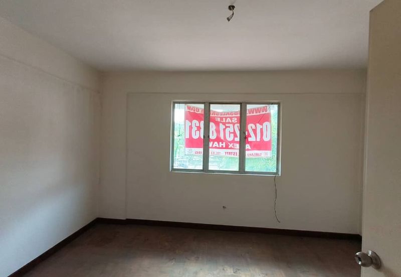 Pangsapuri Kiambang, Bukit Subang