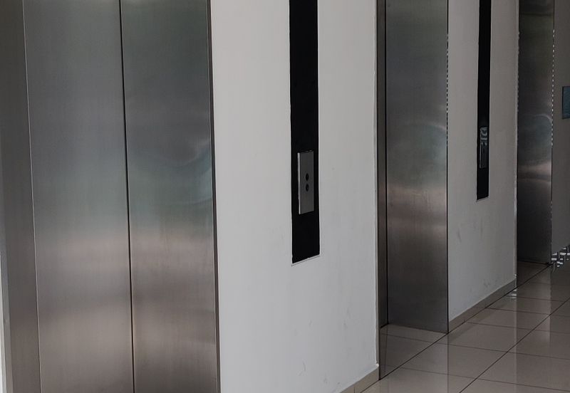 Clarita Tower @ Eco Sky