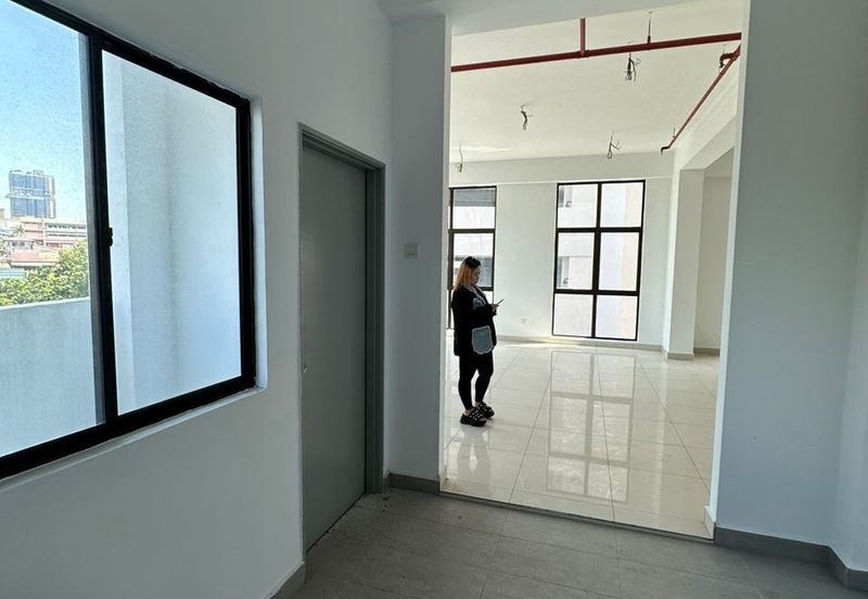 Park 51 Commerce Square