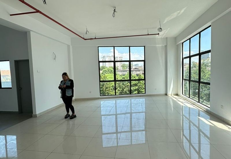 Park 51 Commerce Square