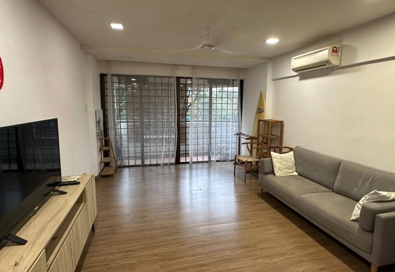 Anjung Hijau (Greenfield Apartment)