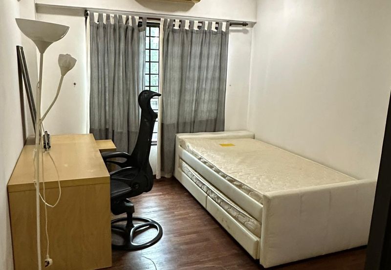 Anjung Hijau (Greenfield Apartment)