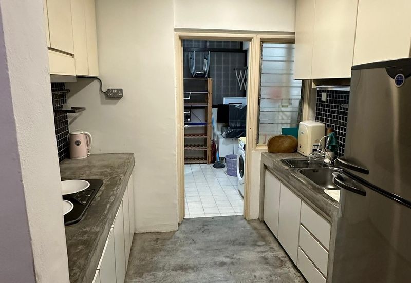 Anjung Hijau (Greenfield Apartment)