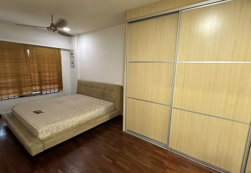 Anjung Hijau (Greenfield Apartment)