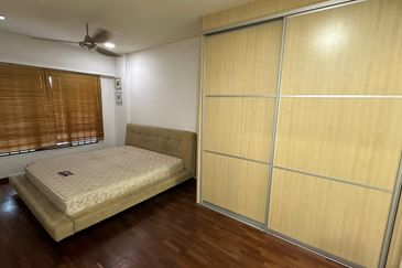 Anjung Hijau (Greenfield Apartment)