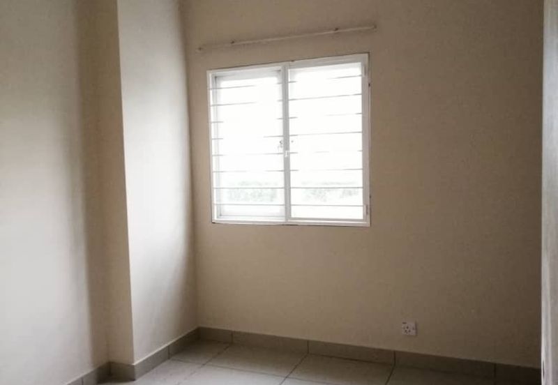 First Residence (Residensi Unggul)