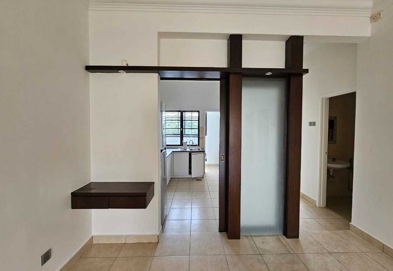 Suria Utama Townhouse