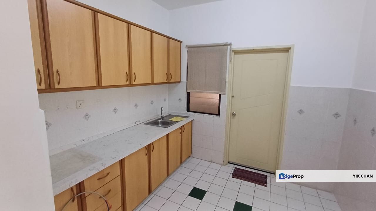 Sunway Sutera Condo Partly Furnished Unit for Sale, Selangor, Sunway Damansara