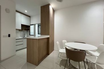 Savvy @ Riana Dutamas