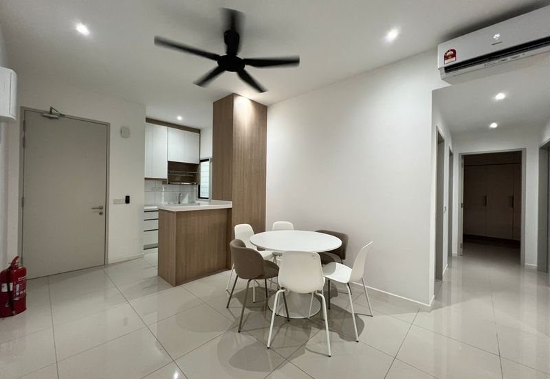 Savvy @ Riana Dutamas