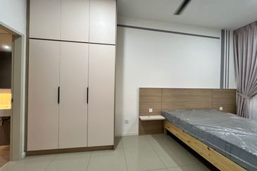 Savvy @ Riana Dutamas