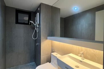 Savvy @ Riana Dutamas