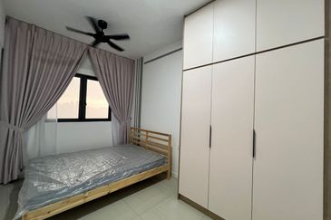 Savvy @ Riana Dutamas