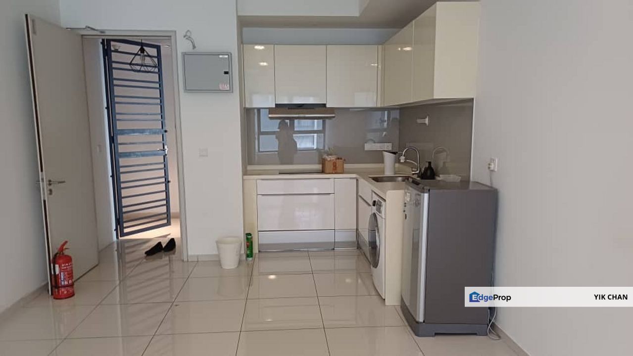 D'sara Sentral 2 Rooms Partly Furnished unit For Rent, Selangor, Sungai Buloh