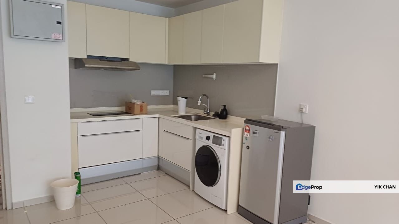 D'sara Sentral 2 Rooms Partly Furnished unit For Rent, Selangor, Sungai Buloh