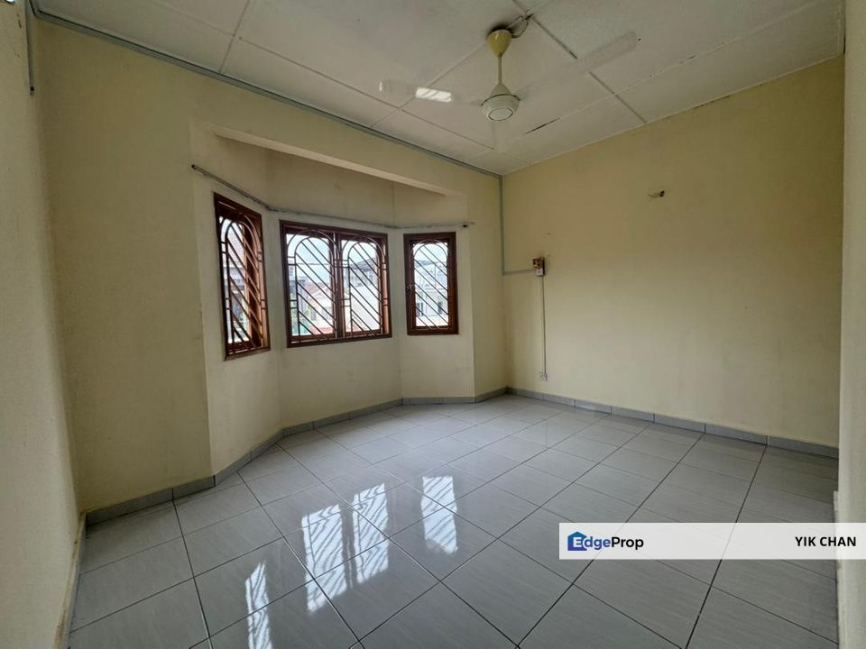 Seksyen 7, Kota Damansara  One and half Story House For Rent, Selangor, Kota Damansara