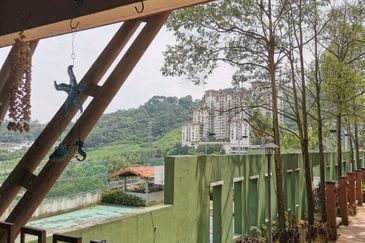 Perdana Exclusive Condominium