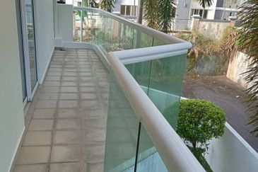 Mutiara Damansara  Superlink 2 Storey Terrace Corner House for Sale