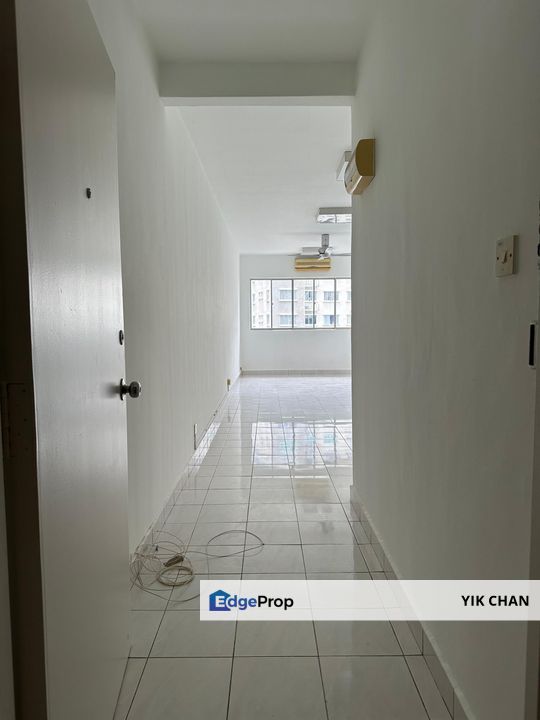 Puncak Damansara  Basic Unit for Sale, Selangor, Kayu Ara