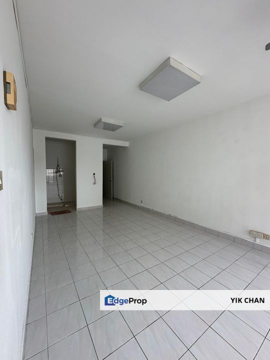 Puncak Damansara  Basic Unit for Sale, Selangor, Kayu Ara