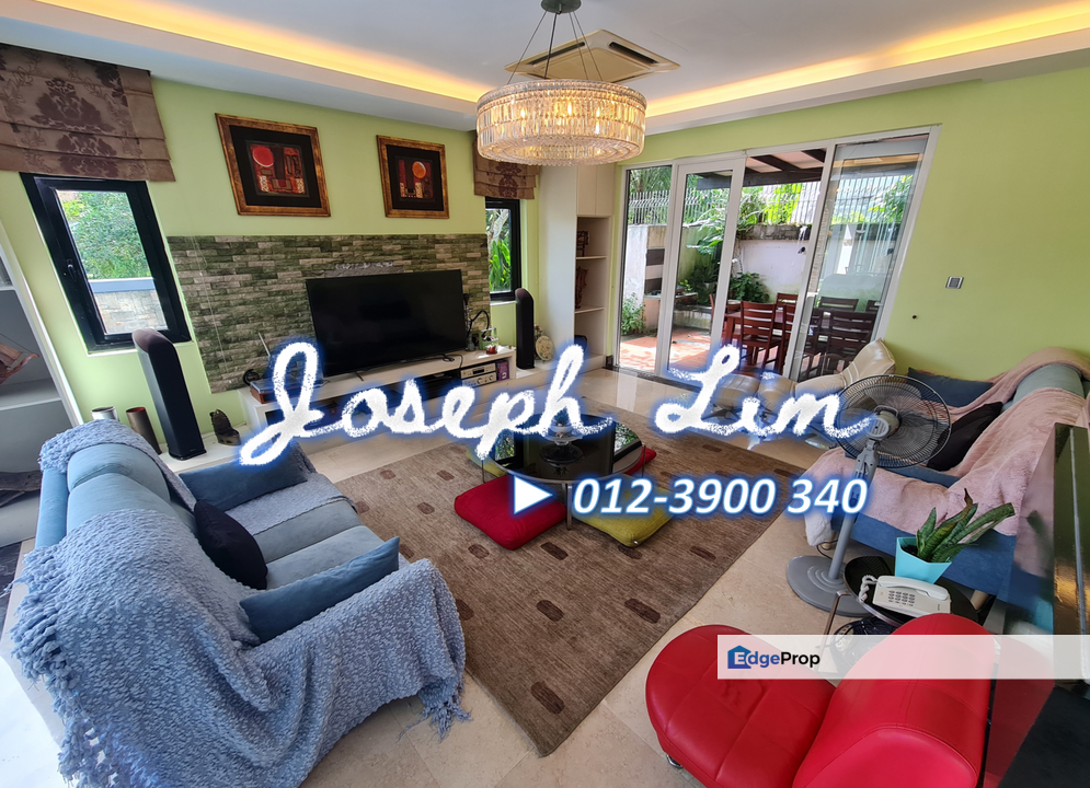 Beautiful & Spacious Bungalow Now Available, Selangor, Seri Kembangan