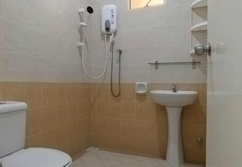 PANGSAPURI UNIVERSITY GREEN(BRUANG PERMA