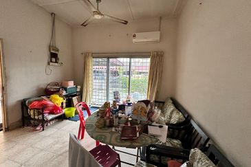 1 Sty SemiD , Taman MGM, Bachang (Nearby SJK(C) Yu Hwa)