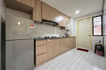 KONDOMINIUM SELAT HORIZON