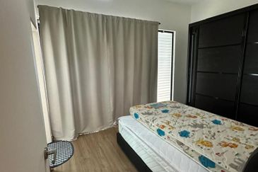 Gated Guarded @Corner , 2 Sty Semid,Park Ville , Paya Emas, Melaka