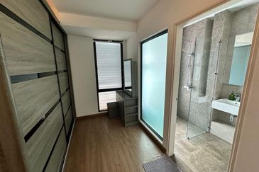 Gated Guarded @Corner , 2 Sty Semid,Park Ville , Paya Emas, Melaka